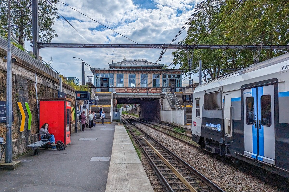 Metro, Paris