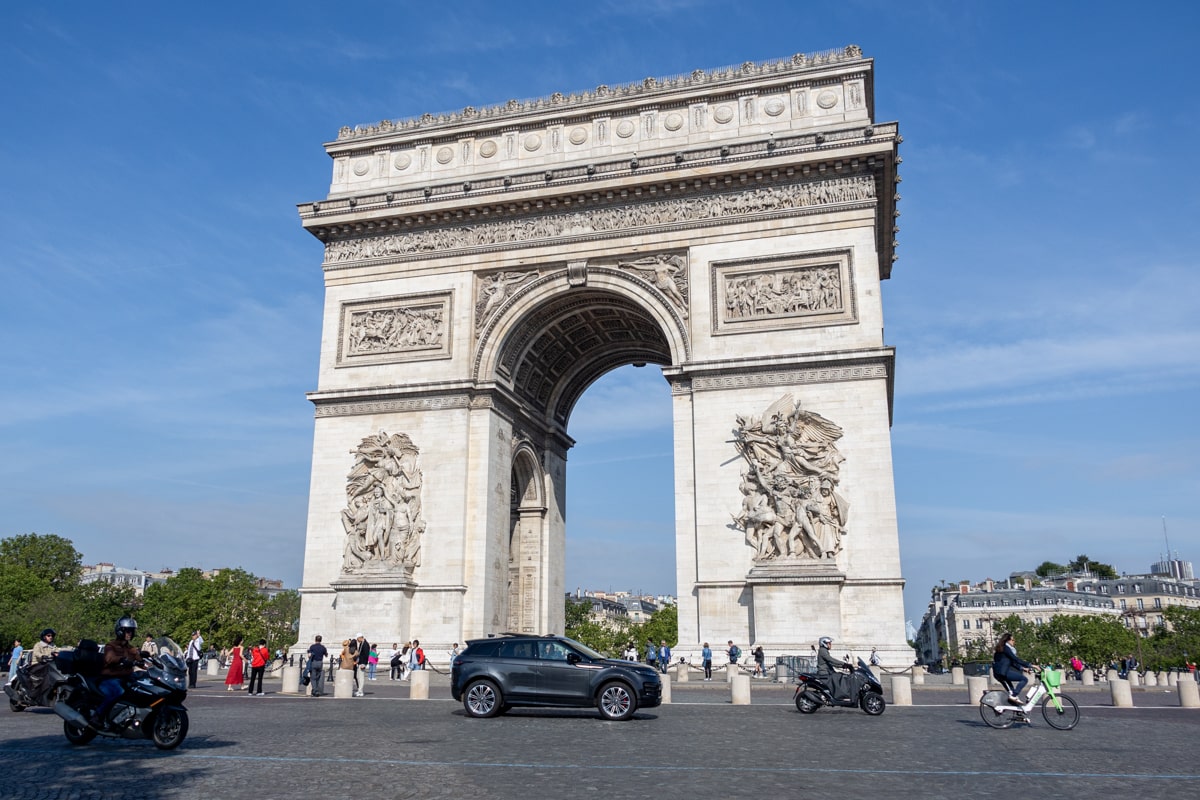 Arc de triomphe in Paris